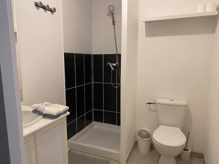 Charmant Studio De 23M2 Авиньон Экстерьер фото
